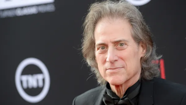 richard lewis